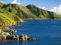 Rocky_coastline_of_Lamma_Island.jpg